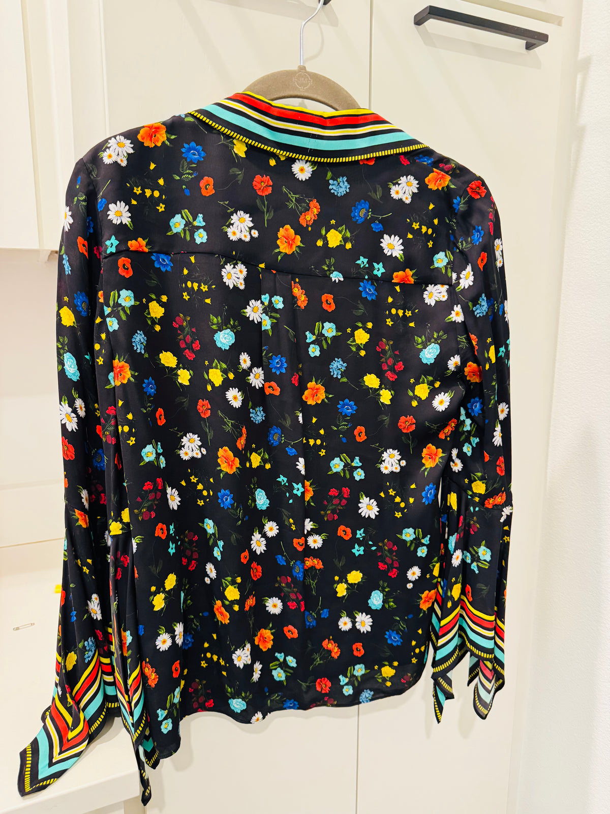 Alice + Olivia Randa Floral Zip Front Blouse